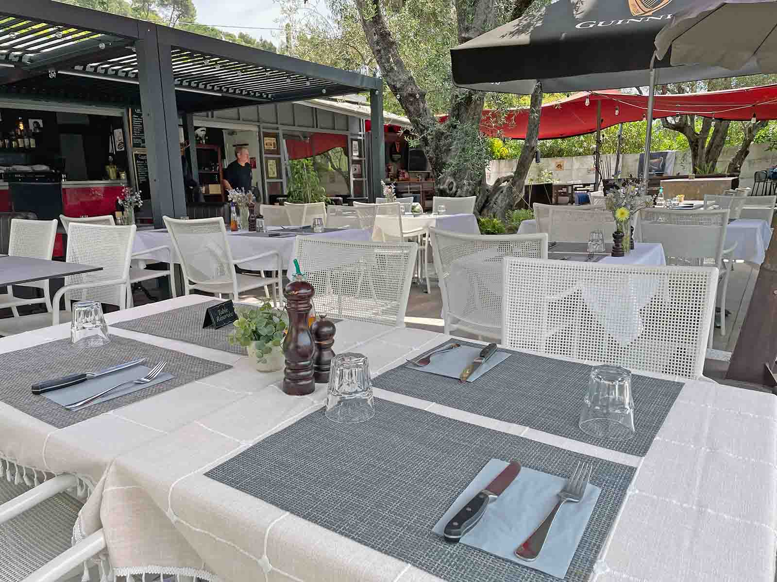 Triple 7 restaurant pizzeria